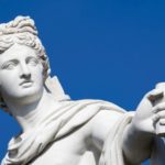 Apolloโs capital solutions business drives record fees in Q2